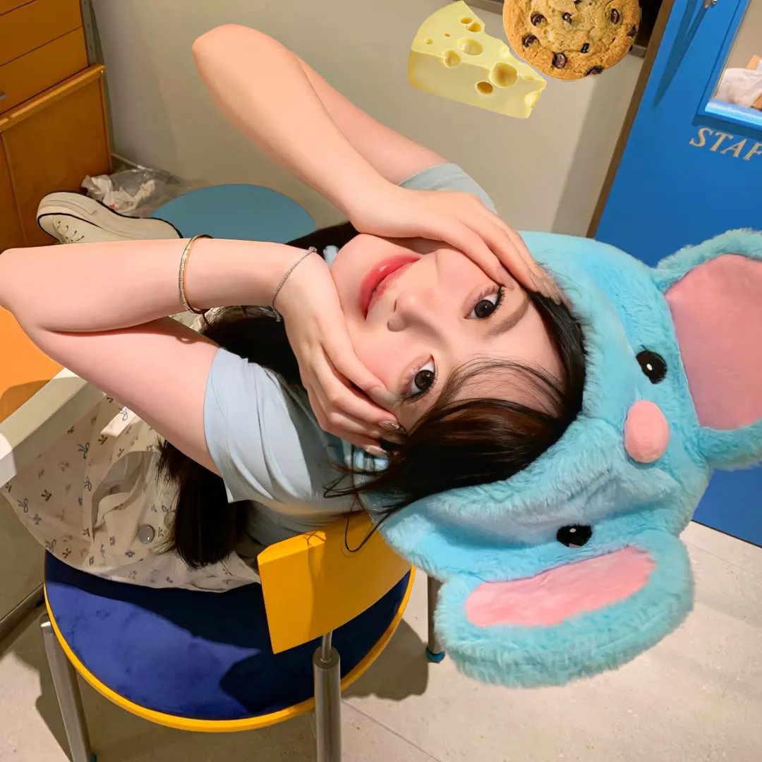 她对星星歌唱